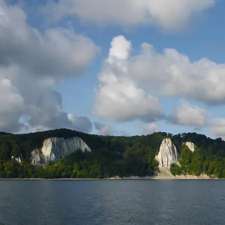 - Mittendrin * Lancken-Granitz